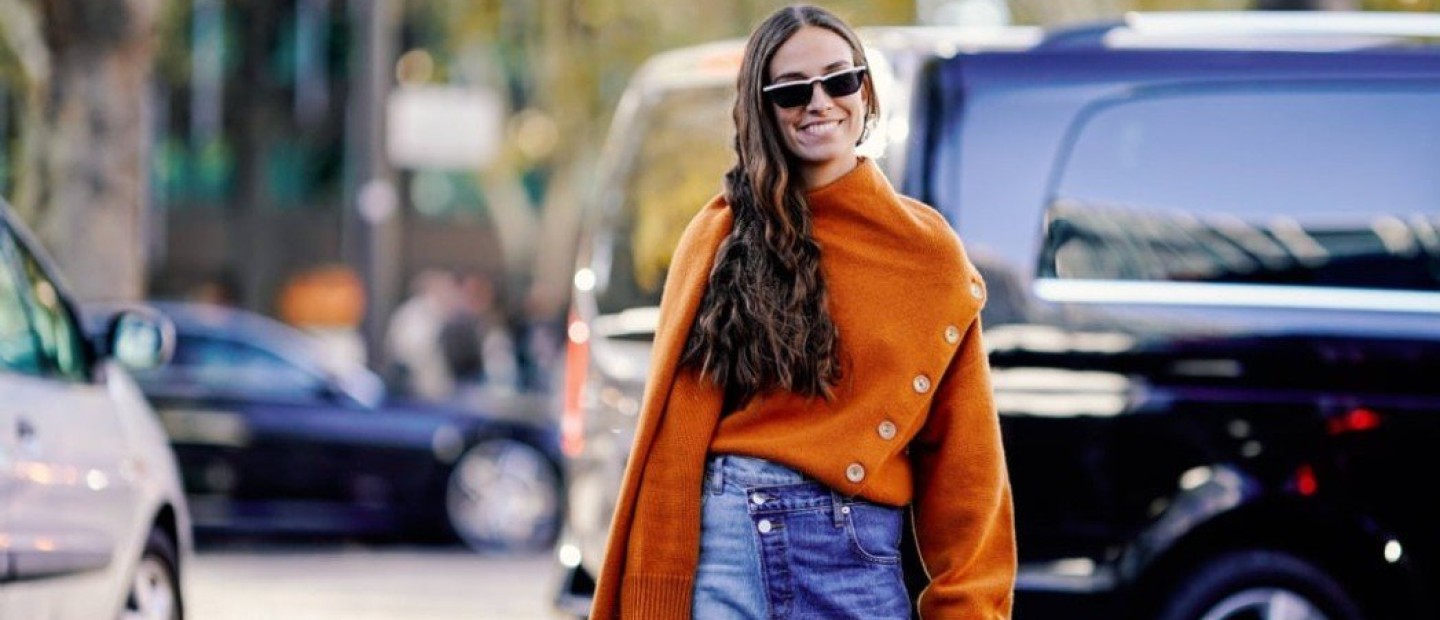 Jeans & Knitwear: Αυτοί είναι οι πιο fashionable συνδυασμοί σύμφωνα με τα κορίτσια του Instagram 