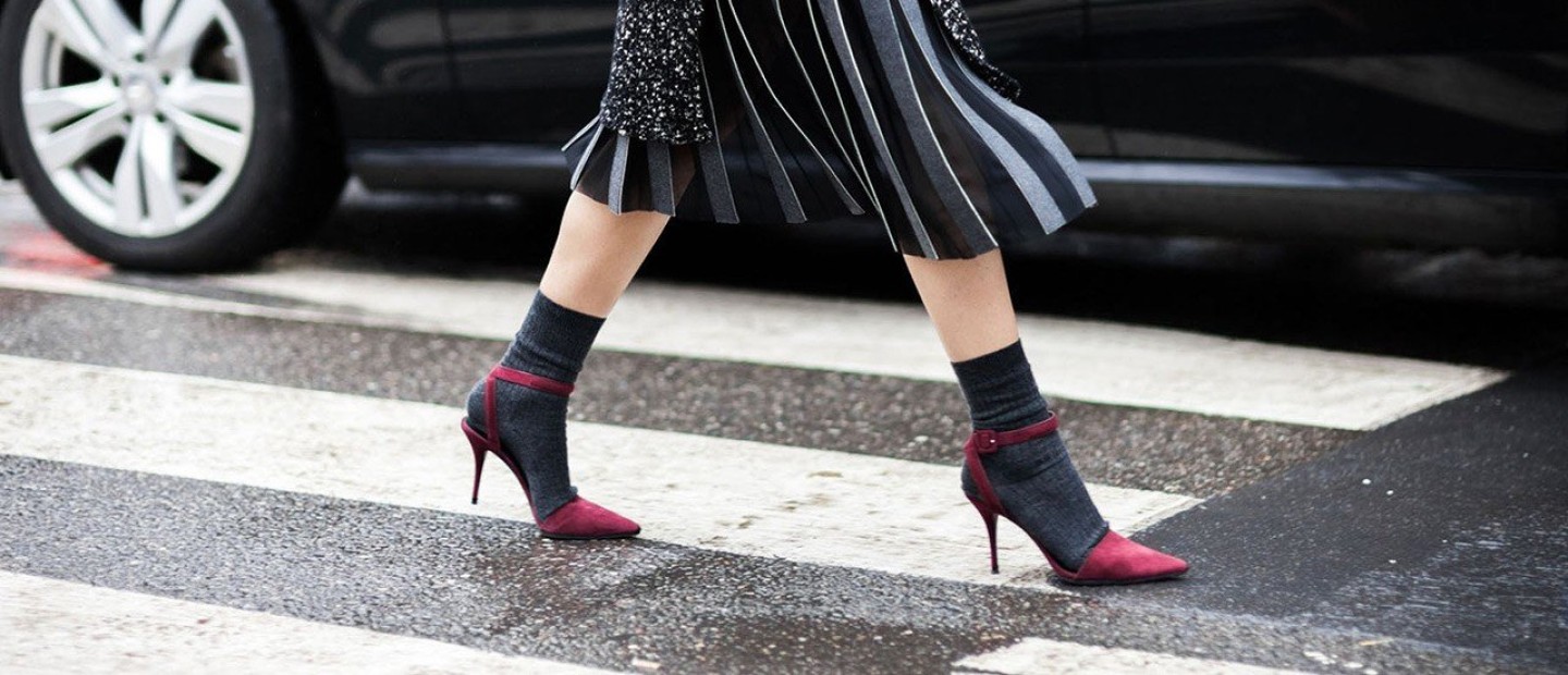  Ο οδηγός που χρειάζεστε για το shoes & socks trend 