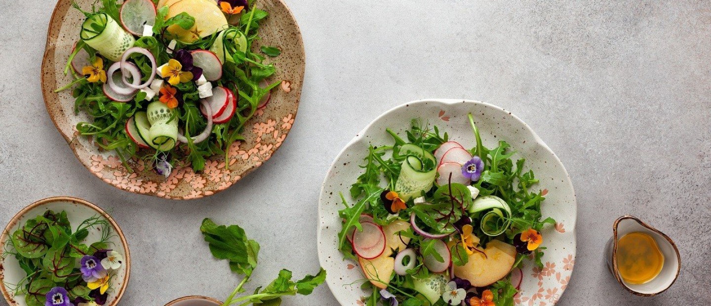 Summer Cooking: Τρεις εναλλακτικές καλοκαιρινές συνταγές για τα τραπέζια σας αυτήν την εποχή 