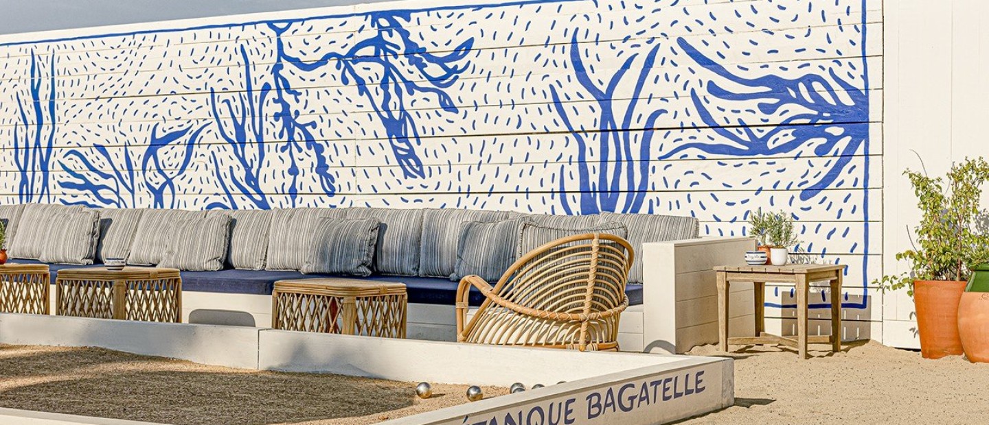 To θρυλικό restaurant & beach club, Bagatelle St. Tropez άνοιξε ανανεωμένο τις πύλες του 