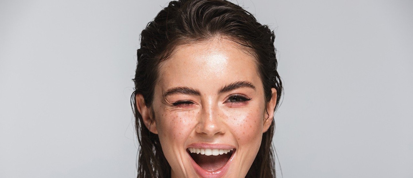 Ξεκούραστο & νεανικό βλέμμα; Πώς να το πετύχετε σε μόλις 2 ώρες