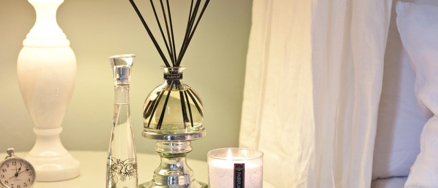 11 diffusers που θα αντικαταστήσουν τα αρωματικά κεριά σας 