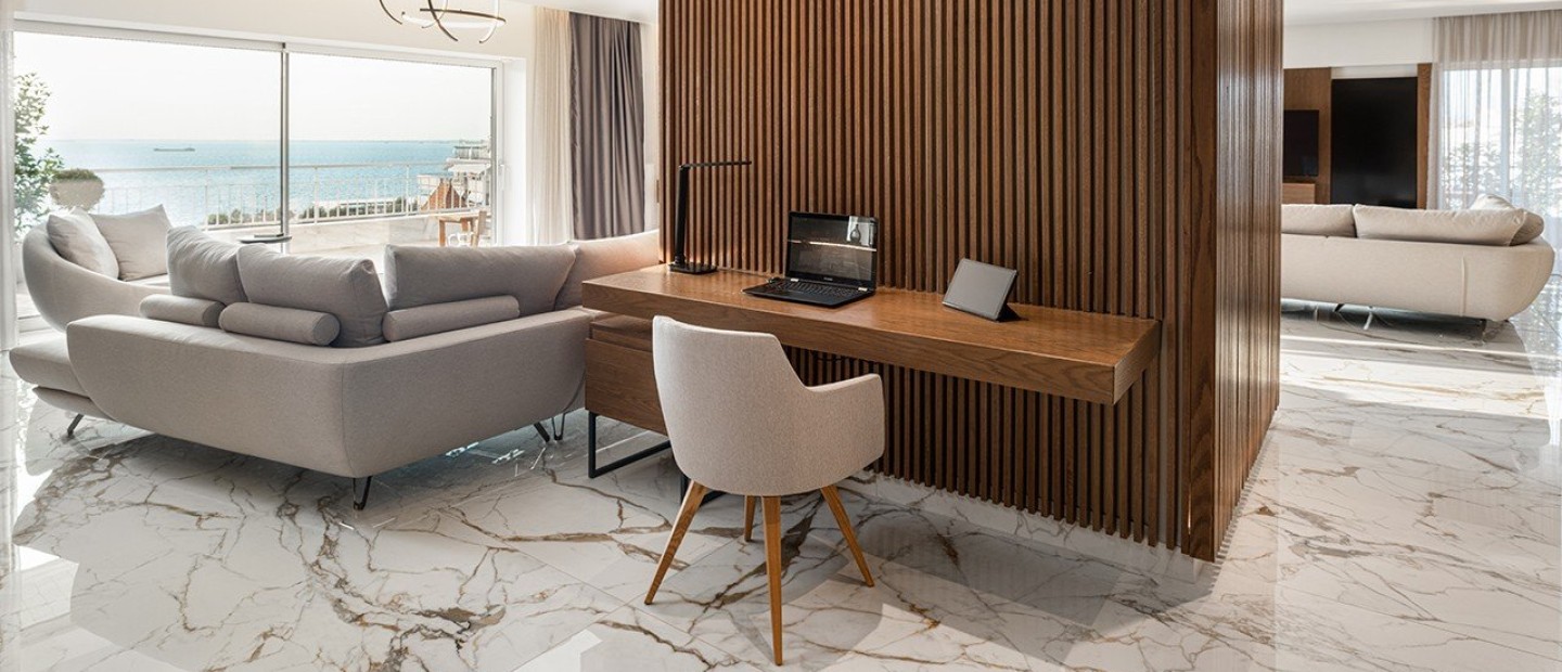 Μια κατοικία στη Θεσσαλονίκη που διαθέτει υπέροχη θέα στον Θερμαϊκό 