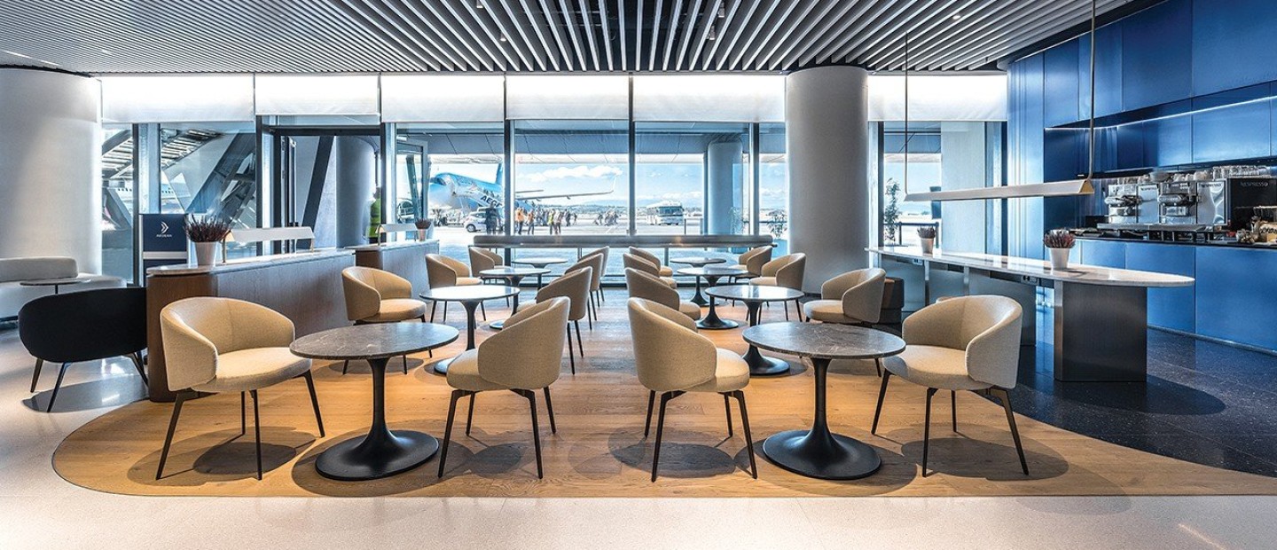 To νέο business lounge στο αεροδρόμιο της Θεσσαλονίκης προσφέρει μια ολιστική εμπειρία 