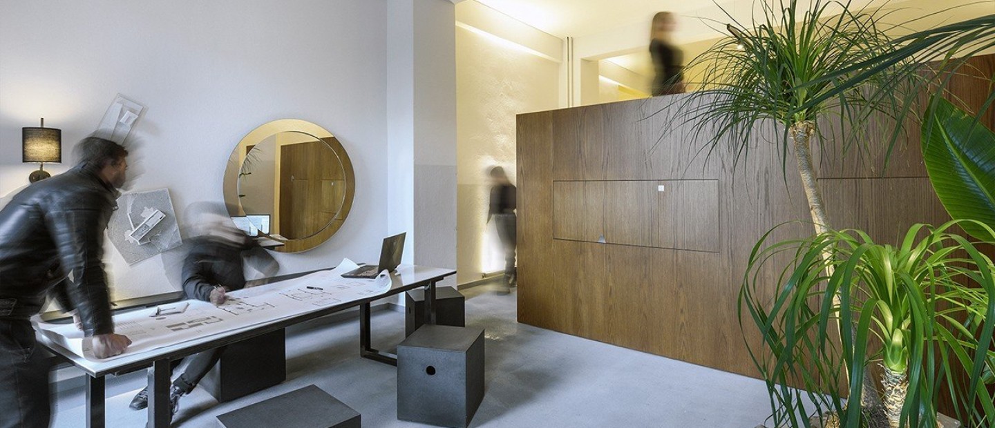 Περιηγηθείτε σε ένα γραφείο στη Θεσσαλονίκη που είναι αλλιώτικο απ' όλα τα άλλα