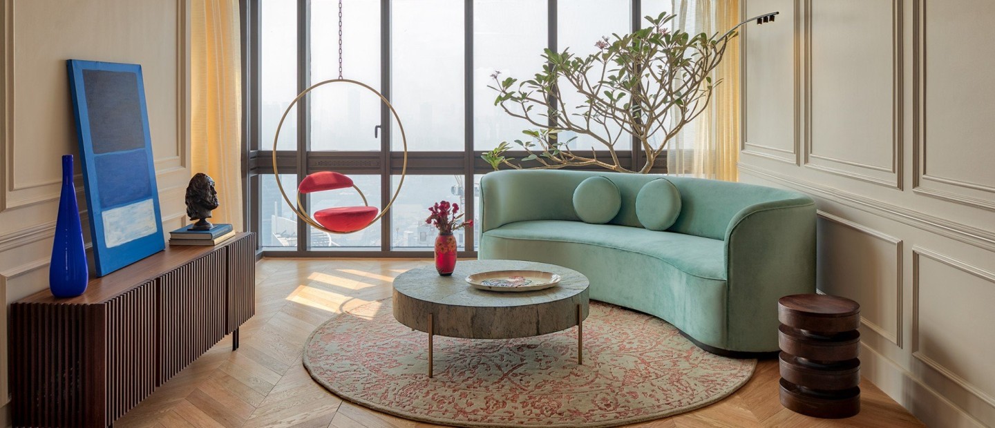 Mε έμπνευση από την Emily In Paris αυτό το διαμέρισμα είναι “Très Chic”