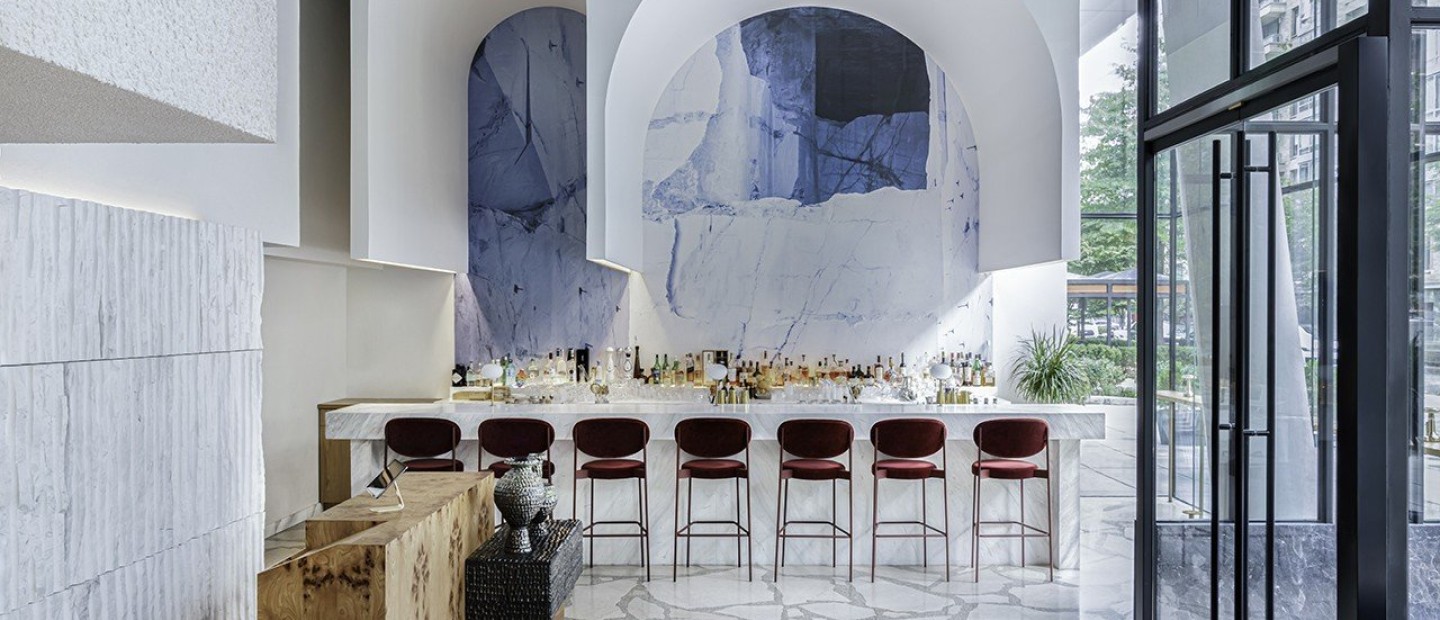 Imperfecto: Το fine dining εστιατόριο της Washington που φέρει το art direction του Έλληνα, Γιώργου Κορδάκη