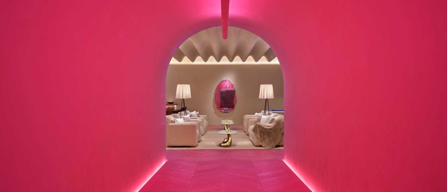 Live your Fantasy: Ένα νέο ξενοδοχείο στη Μαδρίτη «υποκλίνεται» στον μοντερνισμό