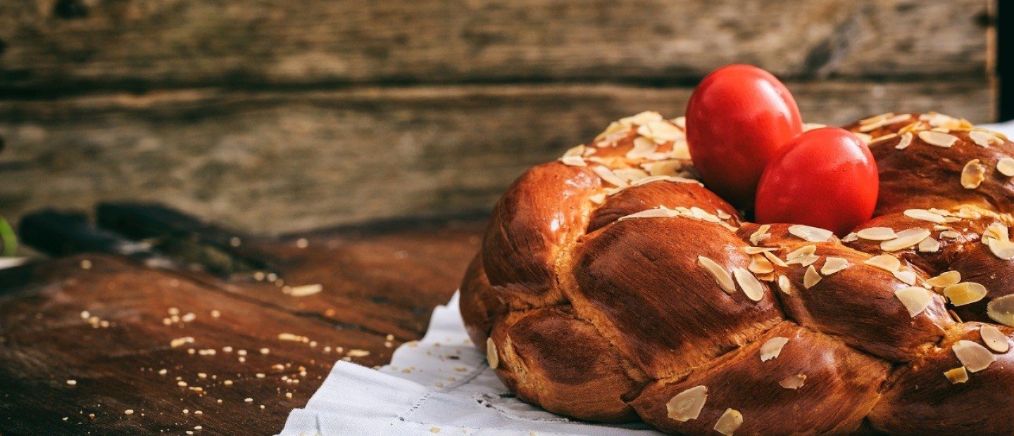 Τα πιο λαχταριστά τσουρέκια από Έλληνες chefs για το Πασχαλινό τραπέζι