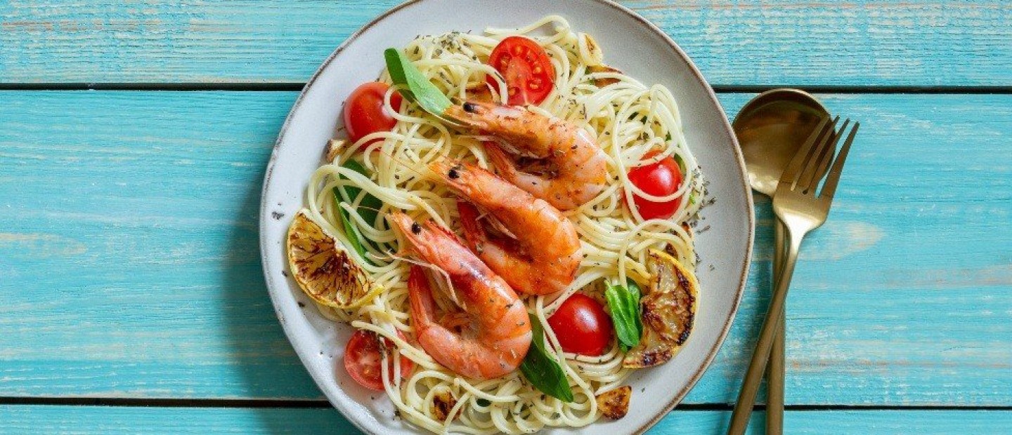 3 συνταγές με θαλασσινές μακαρονάδες για την καλύτερη καλοκαιρινή απόλαυση