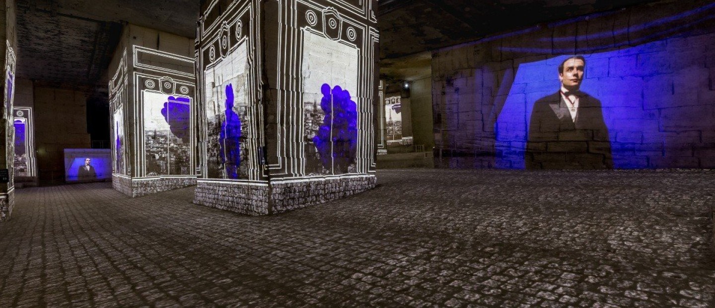 Μια εντυπωσιακή έκθεση στην Προβηγκία είναι αφιερωμένη στον Yves Klein και τιμά το άπειρο μπλε 