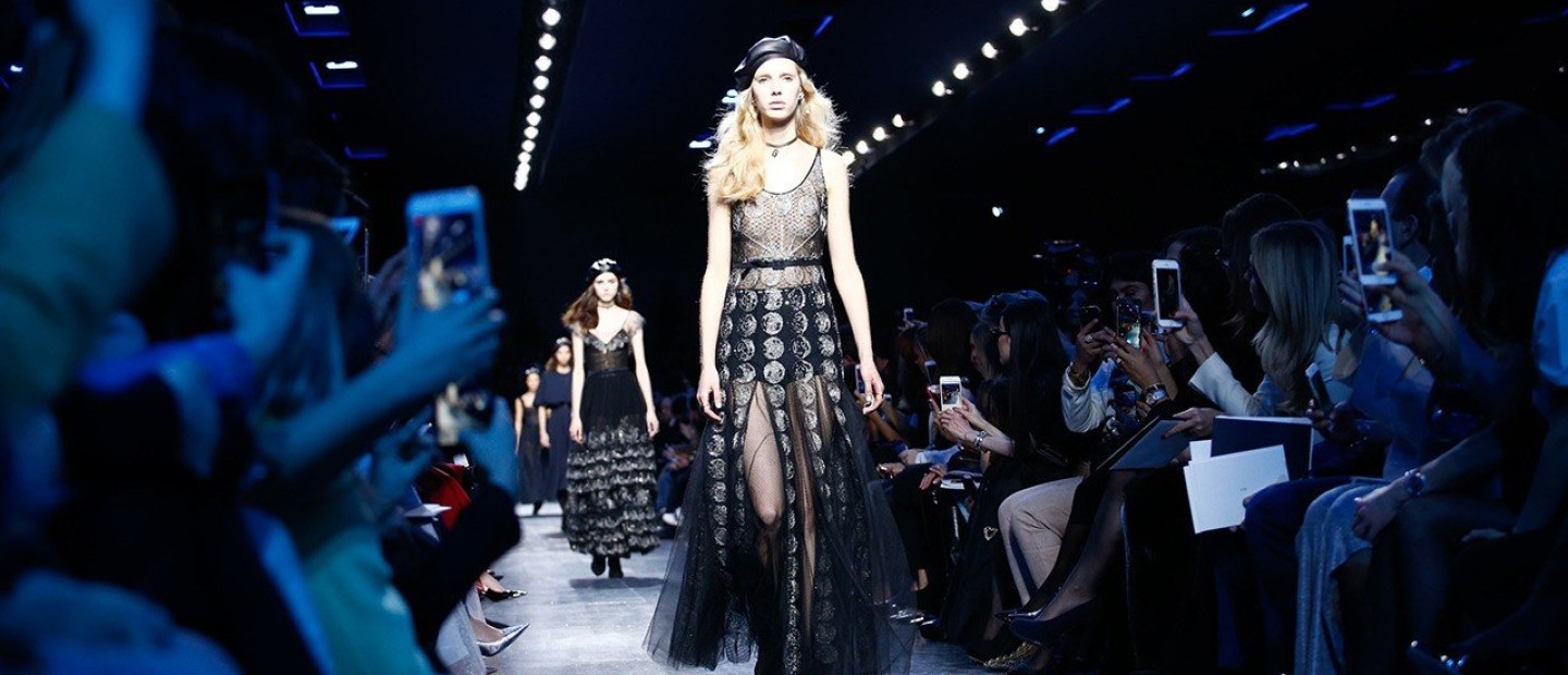 Galactic trend: Το διαστημικό ταξίδι της μόδας 