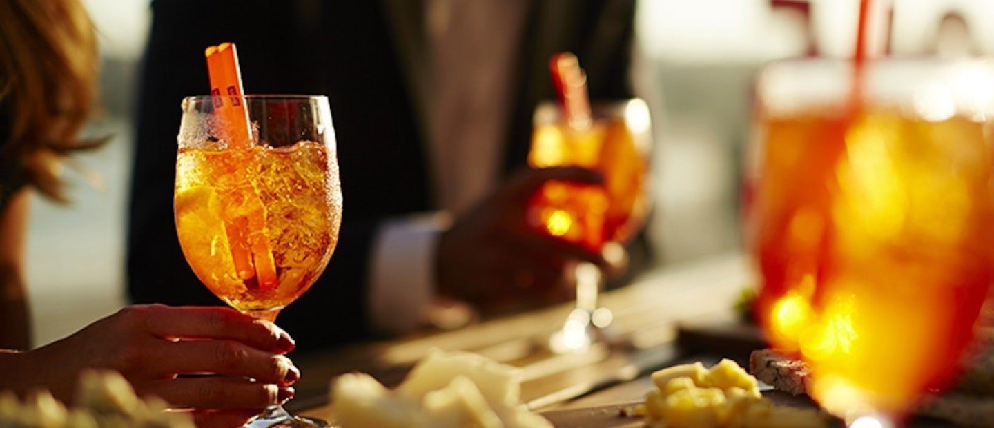 How to make the perfect Aperol Spritz: Tο τέλειο aperitivo, ακόμα και στο σπίτι 