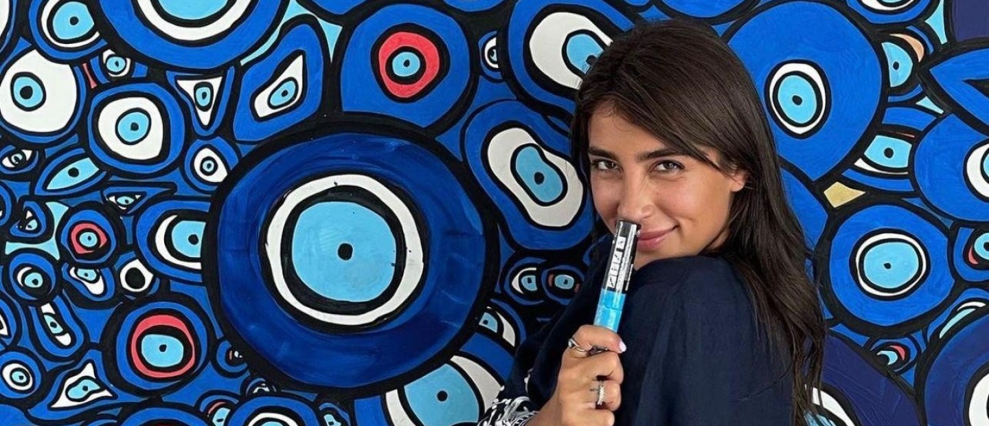 In conversation with Κριστιάνα Μπέτα: Η 1η της ατομική έκθεση στη Μύκονο, αποδεικνύει ότι η Τέχνη είναι στο DNA της   