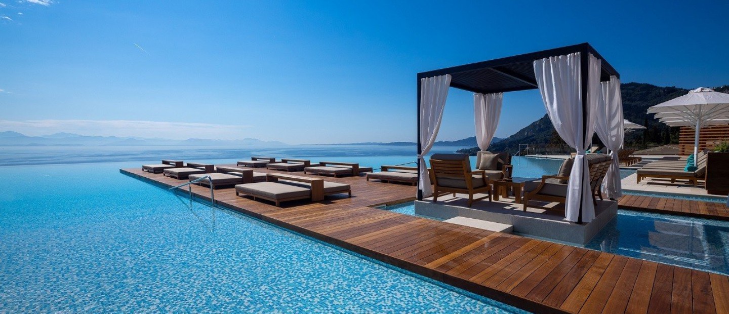4 κορυφαία resorts στην Ελλάδα που προσφέρουν μια ολιστική εμπειρία ευεξίας
