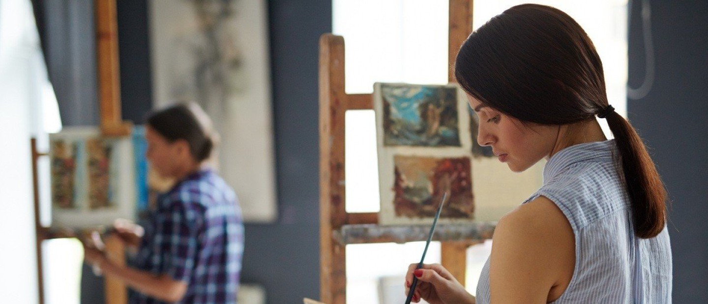 Art Therapy: Η δημιουργική έκφραση που προωθεί την ψυχική ευεξία