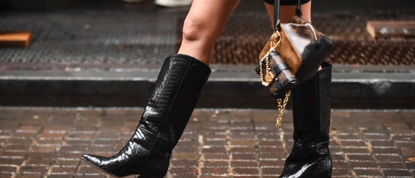 Oι cowboy boots είναι η πιο must τάση κι εμείς σας δείχνουμε τις καλύτερες 