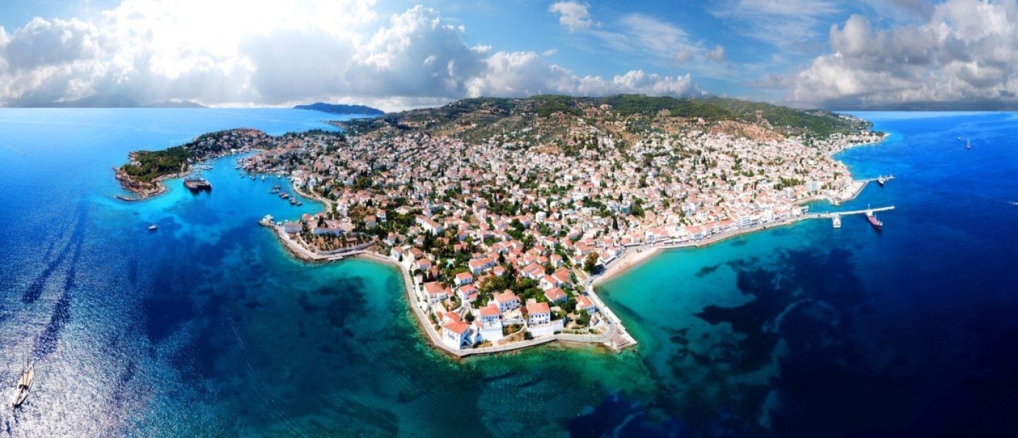 Αργοσαρωνικός: Ο επίγειος παράδεισος με τους προορισμούς-«κοσμήματα» που είναι ιδανικός για τον Σεπτέμβρη 