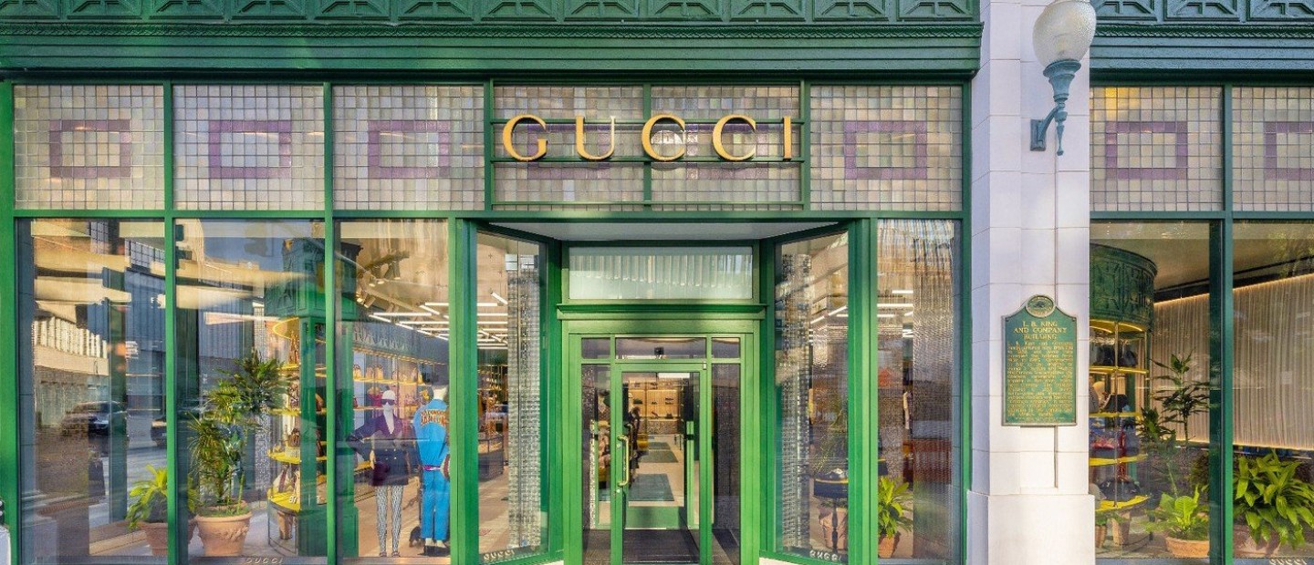 Now Opening: Η νέα boutique του οίκου Gucci στο Michigan ακολουθεί τη χαρακτηριστική αισθητική του ιταλικού fashion house