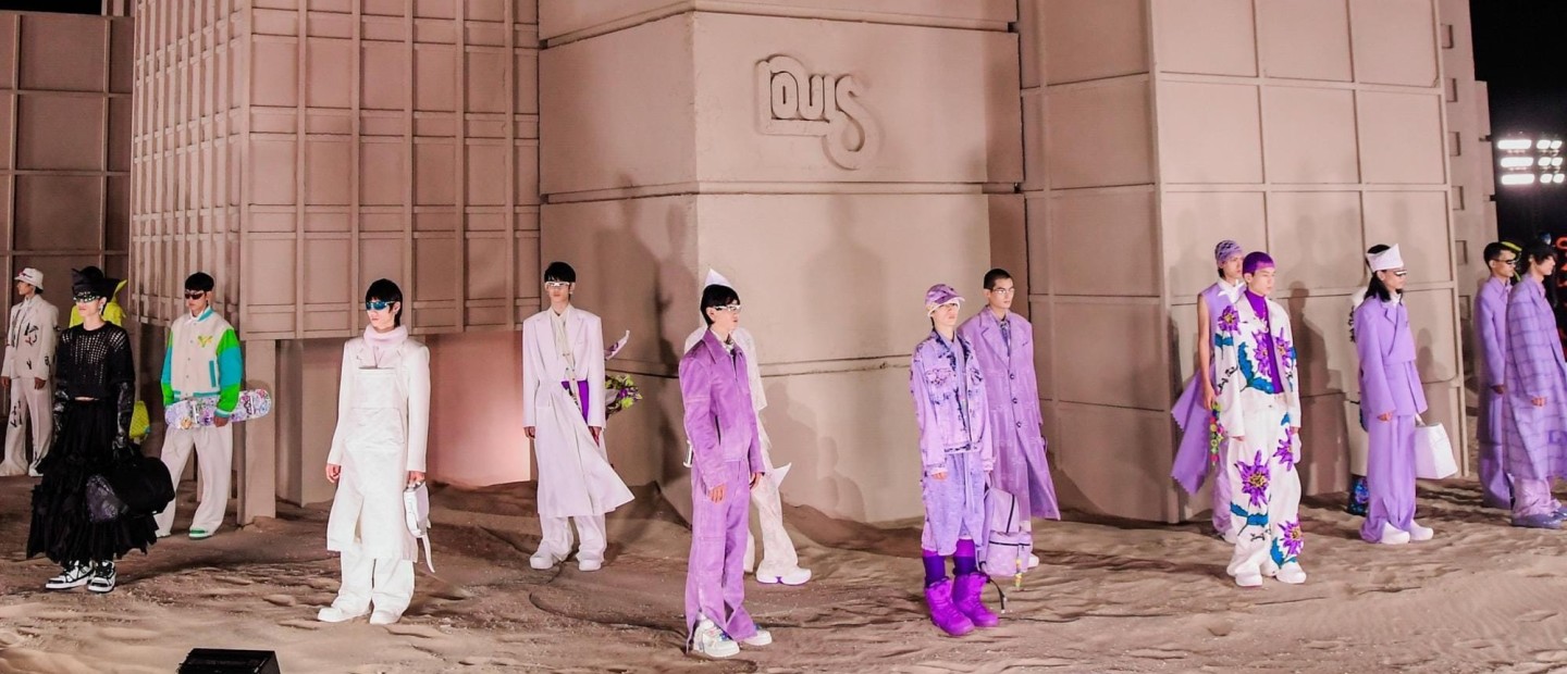 Η νέα Men's Spring-Summer 2023 collection της Louis Vuitton ανέδειξε το πιο cool πρότυπο άνδρα