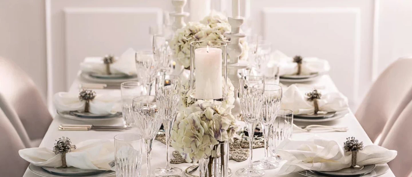 Table manners: 5 savoir-faire κανόνες για το επόμενο κάλεσμά σας 