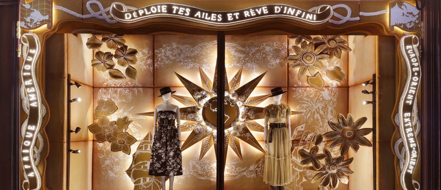 Ο υπέροχος χριστουγεννιάτικος κόσμος του Dior κατέλαβε τα Harrods 