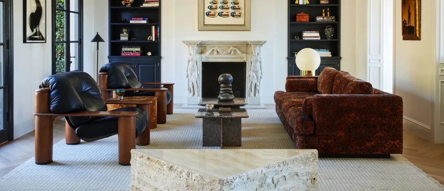 Περιηγηθείτε στον ανανεωμένο χώρο μιας κατοικίας στο Bel Air που ξεχωρίζει για τις vintage επιρροές του