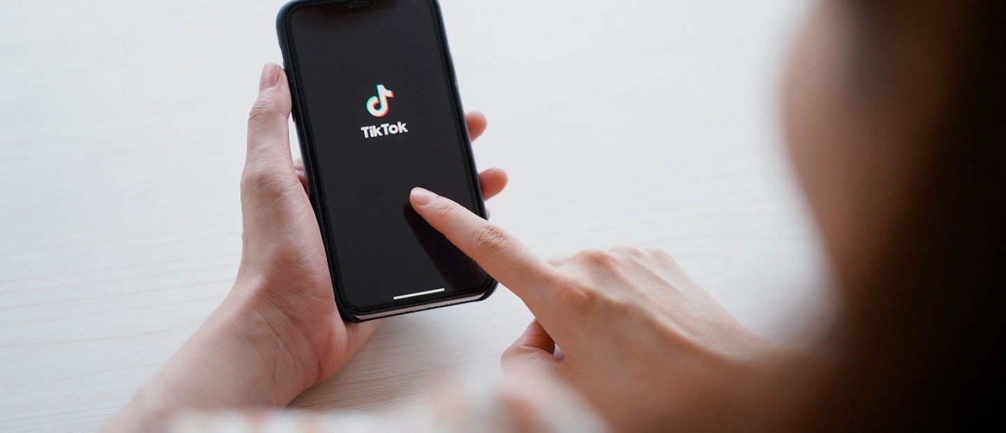 TikTok: Οι αρνητικές επιδράσεις του στην ψυχική υγεία των εφήβων