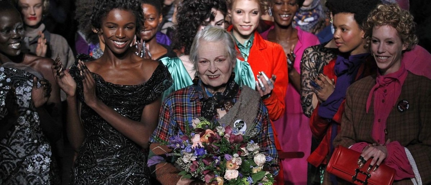 Vivienne Westwood: H punk Dame της μόδας έφυγε από τη ζωή σε ηλικία 81 ετών 