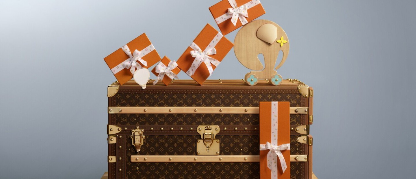 Ο οίκος Louis Vuitton για πρώτη φορά παρουσιάζει μια baby συλλογή αφιερωμένη στα νεογέννητα