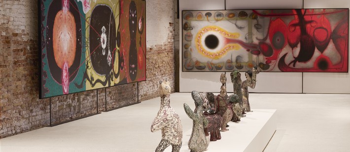 Η έκθεση "Cosmic Garden" που παρουσιάζεται στην Art Biennale της Βενετίας έχει την υποστήριξη του οίκου Dior
