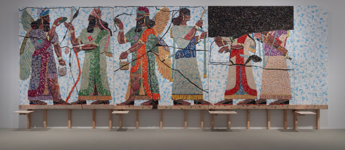 Allspice: Ο σύγχρονος καλλιτέχνης Michael Rakowitz «συνομιλεί» με ελληνικές αρχαιότητες στο Μουσείο Ακρόπολης