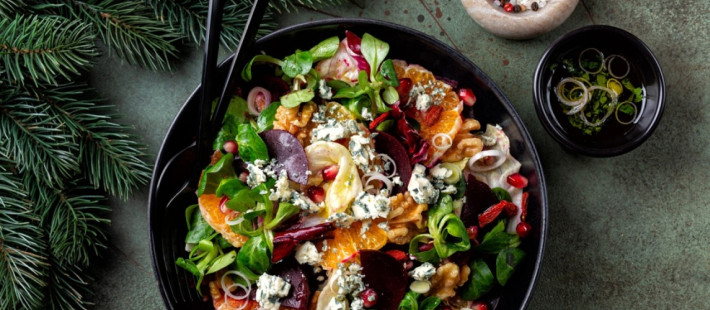 Οι πιο λαχταριστές σαλάτες που θα αναβαθμίσουν τα γιορτινά σας τραπέζια