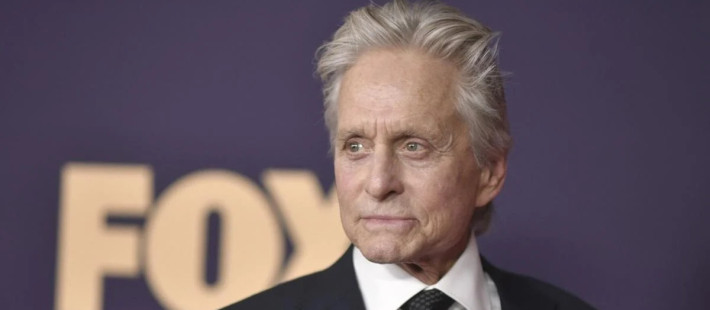 Ο Michael Douglas ετοιμάζεται να πει την ιστορία της ζωής του με τους δικούς του όρους