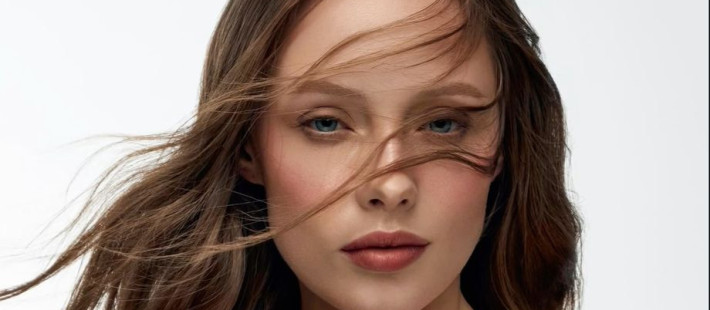 Το Brontë Βlush είναι η πιο ρομαντική τάση στο μακιγιάζ που περιμέναμε καιρό