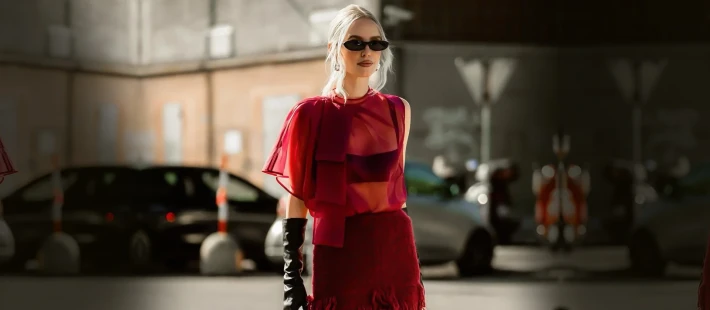 Τα πιο... κόκκινα fashion pieces, ιδανικά για τη σημερινή ημέρα