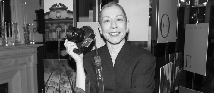 SKG Stories: Η Ιωάννα Χατζηανδρέου δίνει τον δικό της ορισμό στη Φωτογραφία, μιλά για την εμπειρία της στα περιοδικά και για την πόλη από την οποία ξεκίνησαν όλα