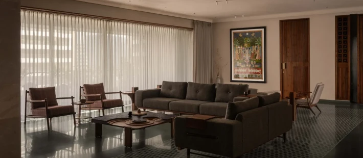 Το σπίτι στη Surat που συνδυάζει την παραδοσιακή ινδική αρχιτεκτονική με το σύγχρονο design