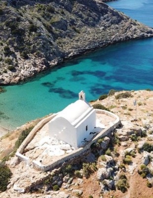 Τα πιο ιδιαίτερα έθιμα για τον εορτασμό του Πάσχα στα must-visit νησιά της Ελλάδας