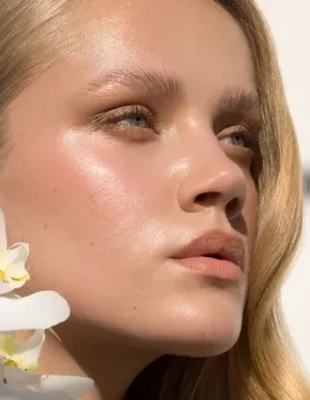 Skincare SOS: Ποια συστατικά προϊόντων πρέπει να αποφεύγουμε κατά την έκθεση στον ήλιο 