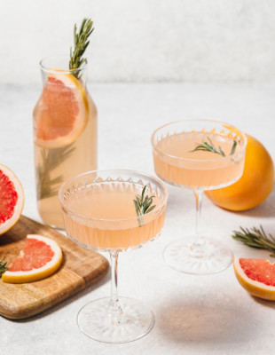 Δεν πίνετε αλκοόλ; Τα πιο απολαυστικά virgin cocktails για το καλοκαίρι