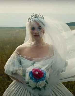 Margot Robbie και Jacob Elordi σε σκηνές γεμάτες πάθος στη νέα ταινία 'Wuthering Heights'