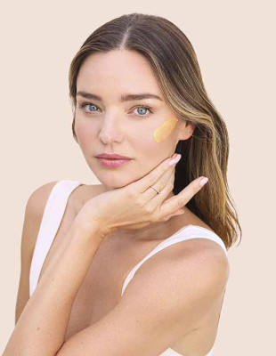 Δεν έχετε ανανεώσει πραγματικά την beauty ρουτίνα σας αν λείπει το συγκεκριμένο skincare combo από το νεσεσέρ σας
