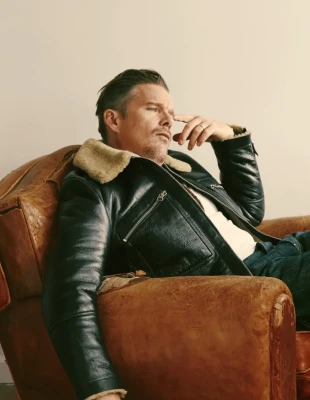 Ο ﻿Ethan Hawke σε μία προσωπική διαδρομή της σπουδαίας καριέρας του 