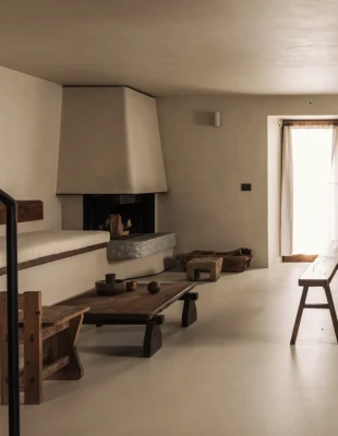Ένα σύγχρονο chalet στους πρόποδες του Mont-Blanc μετατράπηκε στο απόλυτο ήσυχο καταφύγιο 