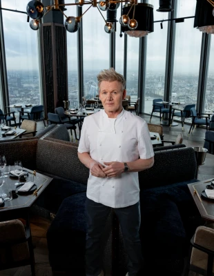 Ένα γευστικό ταξίδι μέσα στο καινούργιο εστιατόριο του Gordon Ramsay Ένα γευστικό ταξίδι μέσα στο καινούργιο εστιατόριο του Gordon Ramsay