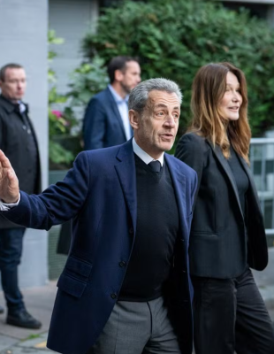 Η πρώτη μέρα του Nicolas Sarkozy στη φυλακή -  Η νέα καθημερινότητα, οι αντιδράσεις και το μέλλον του πρώην προέδρου