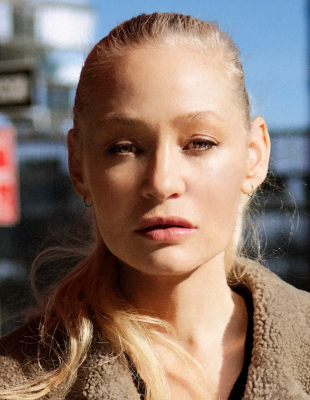 Ποια ήταν η στιλίστρια και fashion editor Melanie Ward που έφυγε από τη ζωή;