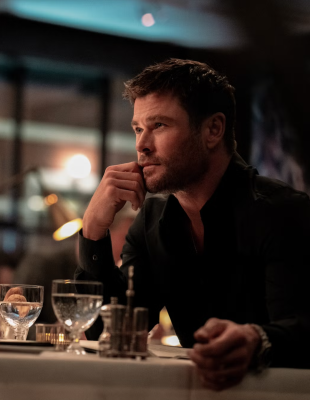Chris Hemsworth, Halle Berry, Mark Ruffalo και Barry Keoghan πρωταγωνιστούν στη νέα ταινία 'Crime 101' Chris Hemsworth, Halle Berry, Mark Ruffalo και Barry Keoghan πρωταγωνιστούν στη νέα ταινία 'Crime 101'
