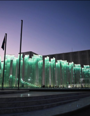 Η καινοτόμα βιοκλιματική πρόσοψη του κτηρίου του ΥΠΕΘΑ συμβολίζει την έναρξη μίας νέας εποχής για τις ένοπλες δυνάμεις Η καινοτόμα βιοκλιματική πρόσοψη του κτηρίου του ΥΠΕΘΑ συμβολίζει την έναρξη μίας νέας εποχής για τις ένοπλες δυνάμεις